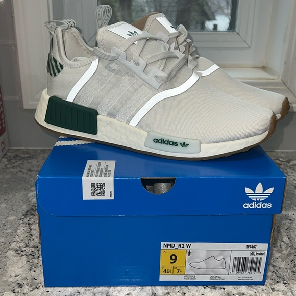 adidas Shoes - Adidas NMD_R1